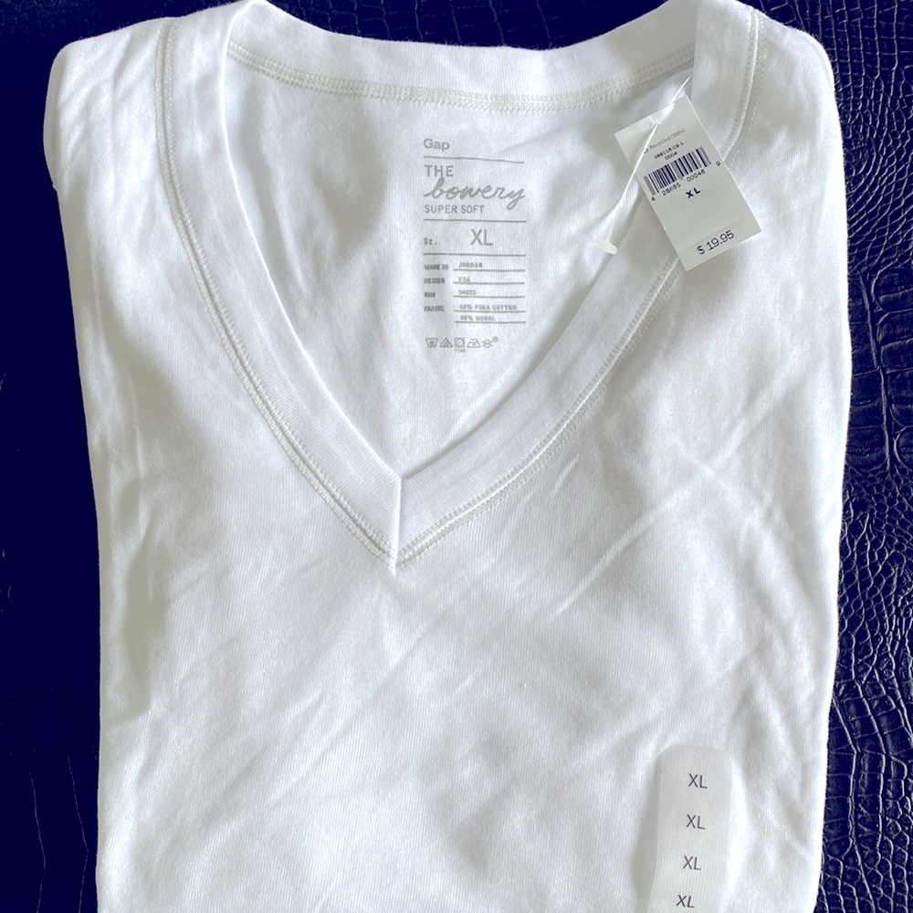 Gap The Bowery super soft v neck long sleeve shirt, xl, nwt, white